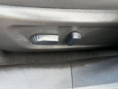 Used 2024 Nissan Altima 2.5 SV FWD image 13