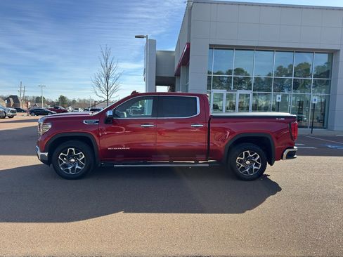 Used 2025 GMC Sierra 1500 SLT w/ SLT Premium Plus Package image 8