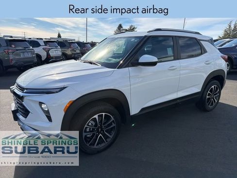 Used 2025 Chevrolet TrailBlazer LT AWD/4WD image 10