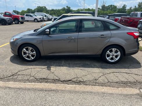 Used 2014 Ford Focus SE FWD image 7