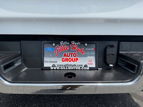 Used 2024 RAM 1500 Laramie RWD image 14