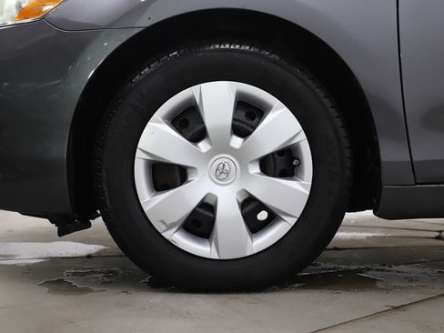 Used 2008 Toyota Camry LE image 26