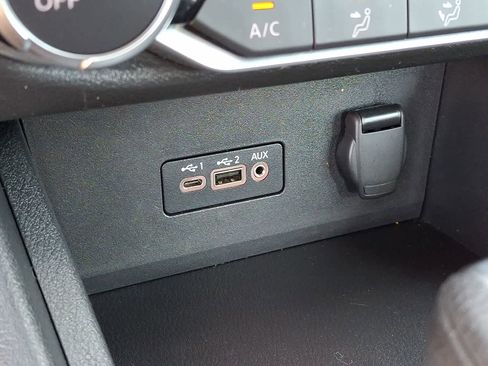 Used 2023 Nissan Sentra SV FWD image 25