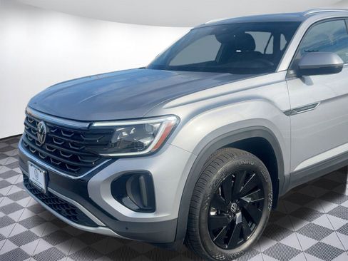 New 2026 Volkswagen Atlas Cross Sport SE AWD/4WD image 19
