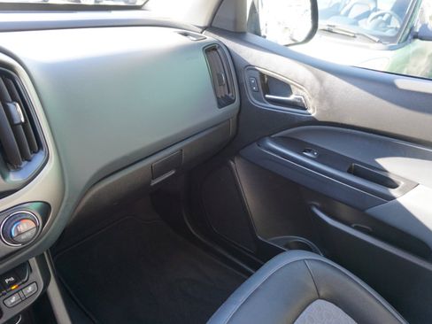 Used 2020 Chevrolet Colorado Z71 image 25