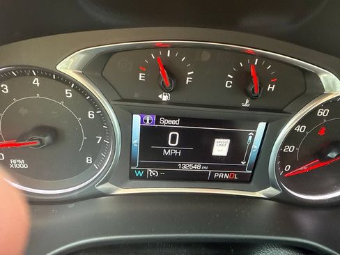 Used 2017 GMC Acadia SLT AWD/4WD image 9