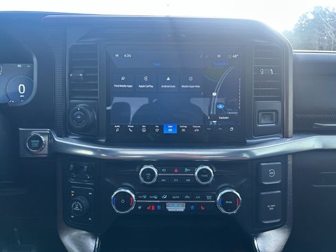 Used 2025 Ford F150 King Ranch w/ FX4 Off-Road Package image 15