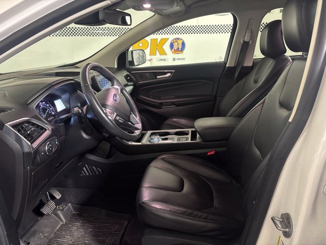 Used 2022 Ford Edge Titanium w/ Equipment Group 301A AWD/4WD image 10