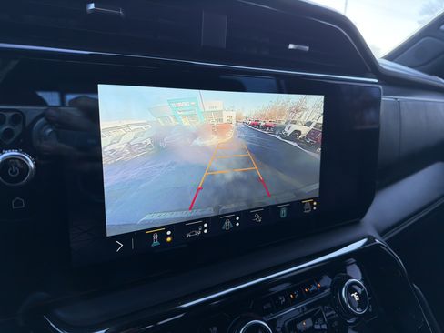 Used 2023 GMC Sierra 1500 AT4X image 22