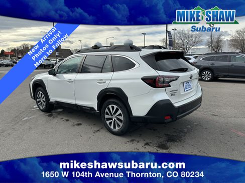 Used 2023 Subaru Outback Premium image 25