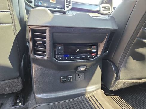 Used 2024 Toyota Sequoia Platinum AWD/4WD image 32