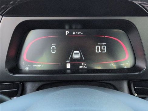 Used 2025 Hyundai Elantra Sport FWD image 14