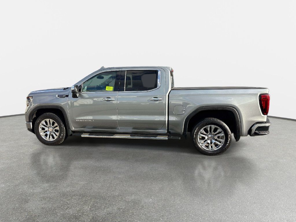 Used 2023 GMC Sierra 1500 Denali AWD/4WD image 7