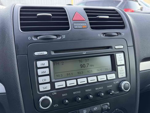 Used 2009 Volkswagen GTI 2-Door image 19