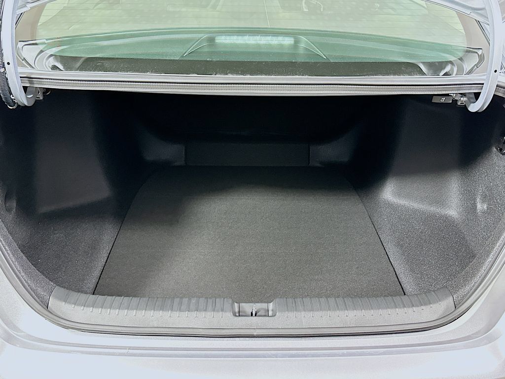 Used 2026 Honda Accord LX image 16