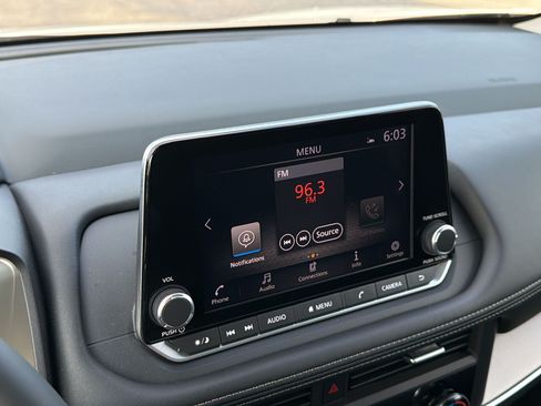 Used 2026 Nissan Rogue SV FWD image 22