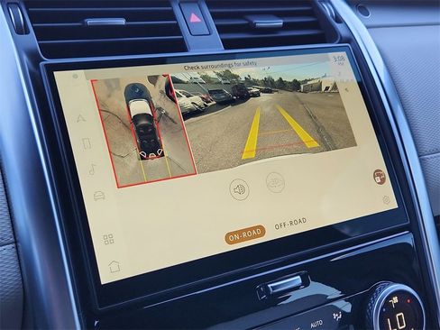 Used 2023 Land Rover Discovery S R-Dynamic image 20