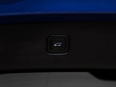 Used 2019 Chevrolet Blazer LT image 60