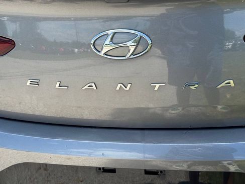 Used 2019 Hyundai Elantra SEL w/ Cargo Package FWD image 29