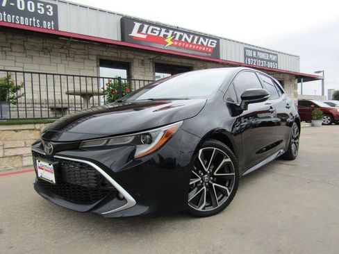Used 2022 Toyota Corolla XSE FWD image 1