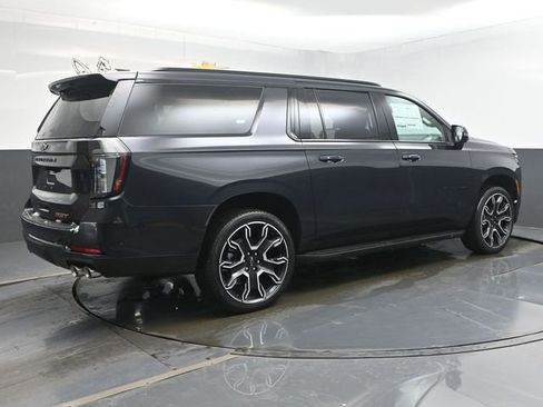 New 2026 Chevrolet Suburban RST w/ Advanced Technology Package image 29
