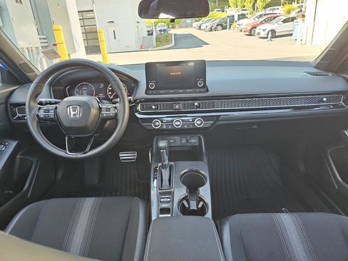 Used 2023 Honda Civic Sport image 21