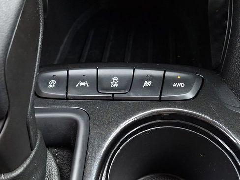 Used 2025 Chevrolet TrailBlazer LT AWD/4WD image 22