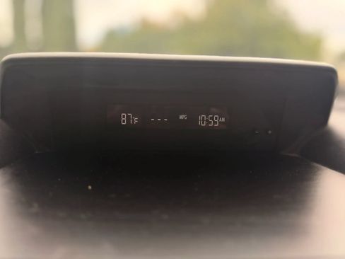 Used 2018 Subaru Impreza 2.0i AWD/4WD image 23