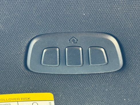 Used 2023 Ford Expedition Limited AWD/4WD image 27