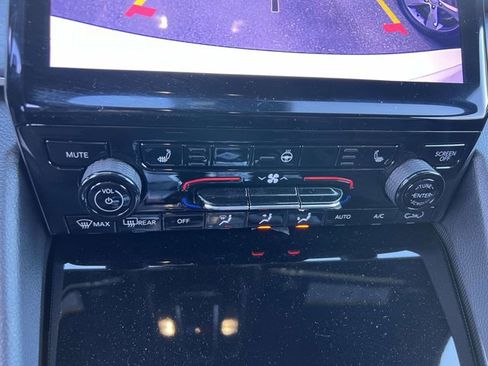 Certified 2021 Jeep Grand Cherokee L Limited image 28