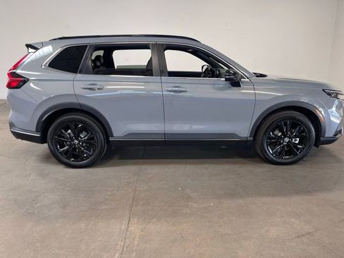 Used 2025 Honda CR-V Sport Touring image 2