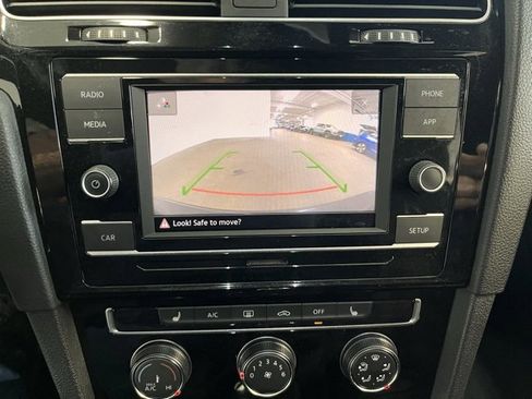 Used 2019 Volkswagen GTI SE image 27