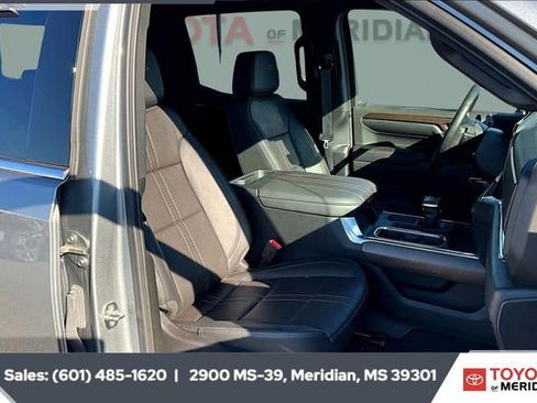 Used 2024 Chevrolet Silverado 1500 High Country w/ Technology Package image 6