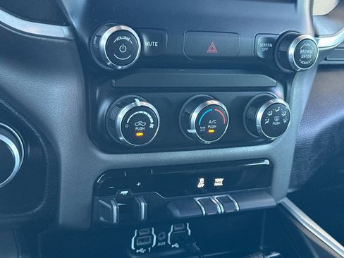 Used 2022 RAM 1500 Big Horn AWD/4WD image 18