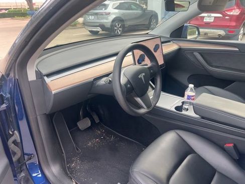 Used 2023 Tesla Model Y Long Range AWD/4WD image 7