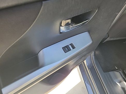 Used 2016 Toyota Prius V Three image 11