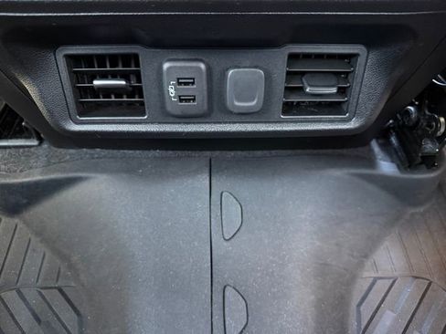 Used 2020 Chevrolet Silverado 1500 LT w/ All-Star Edition image 28