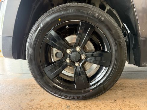 Used 2015 Jeep Patriot Sport w/ Power Value Group FWD image 8