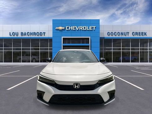 Used 2023 Honda Civic Sport image 3