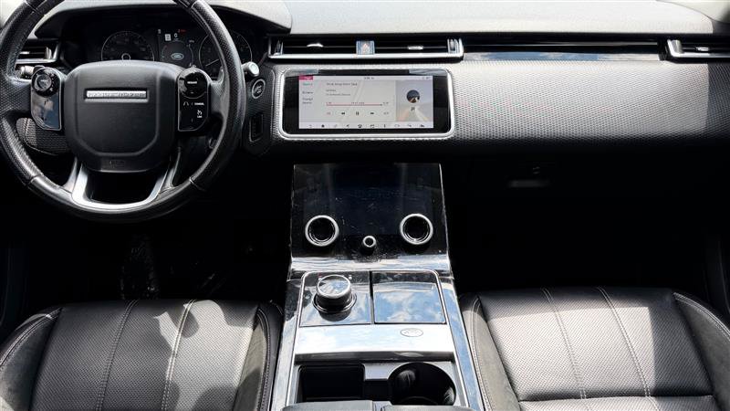 Used 2019 Land Rover Range Rover Velar S AWD/4WD image 25