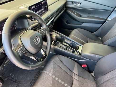 Used 2024 Honda Accord Sport image 10