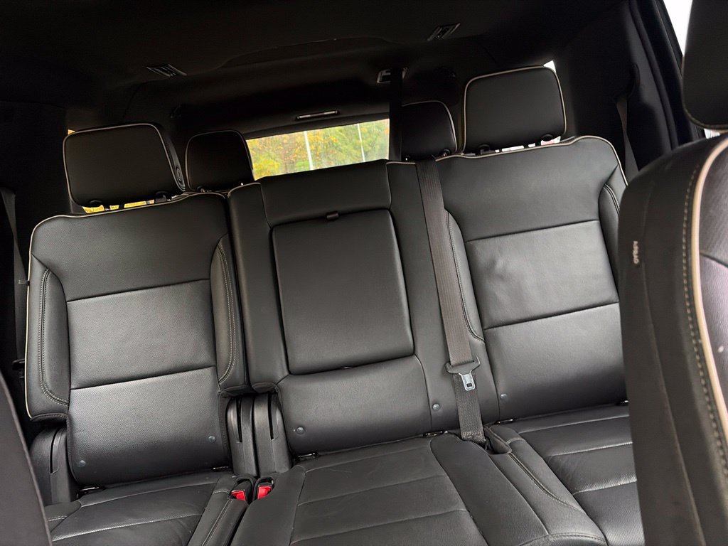 Used 2023 GMC Yukon XL SLT AWD/4WD image 11
