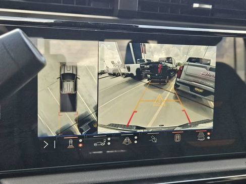 Used 2024 GMC Sierra 2500 AT4 w/ AT4 Premium Plus Package AWD/4WD image 21