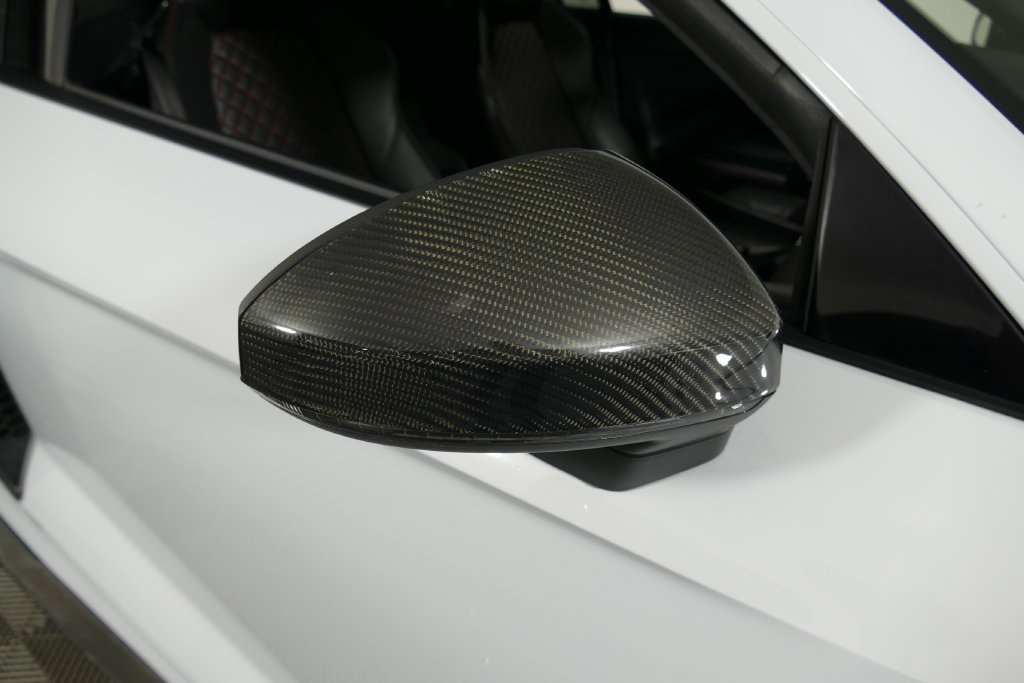 Used 2017 Audi R8 V10 w/ Carbon Exterior Package AWD/4WD image 2
