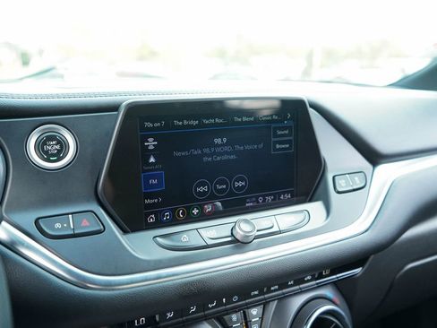Used 2022 Chevrolet Blazer LT FWD image 19