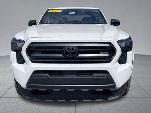New 2025 Toyota Tacoma SR image 17