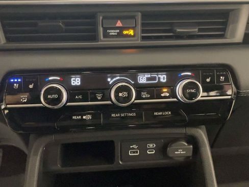 Certified 2025 Honda Pilot Elite image 33