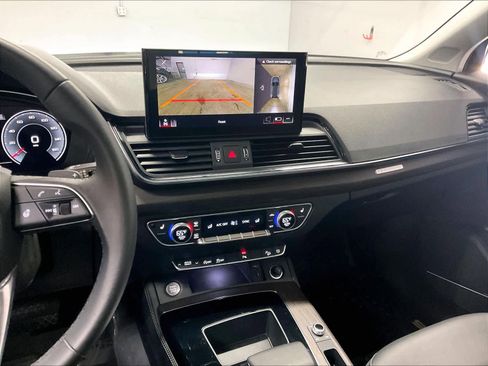 Certified 2023 Audi Q5 2.0T Premium Plus w/ Premium Plus Package image 9