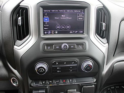 Used 2025 Chevrolet Silverado 2500 W/T w/ WT/CX Safety Package AWD/4WD image 20