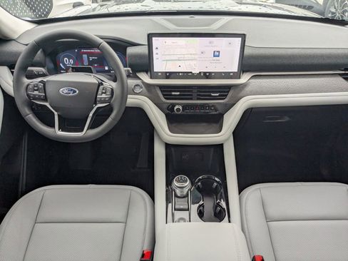 New 2026 Ford Explorer Platinum w/ LUX Leather Package image 15